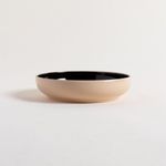 PLATO-HONDO-KORBA-NEGRO-BRILLANTE-CON-BEIGE-19-CM-1-46844